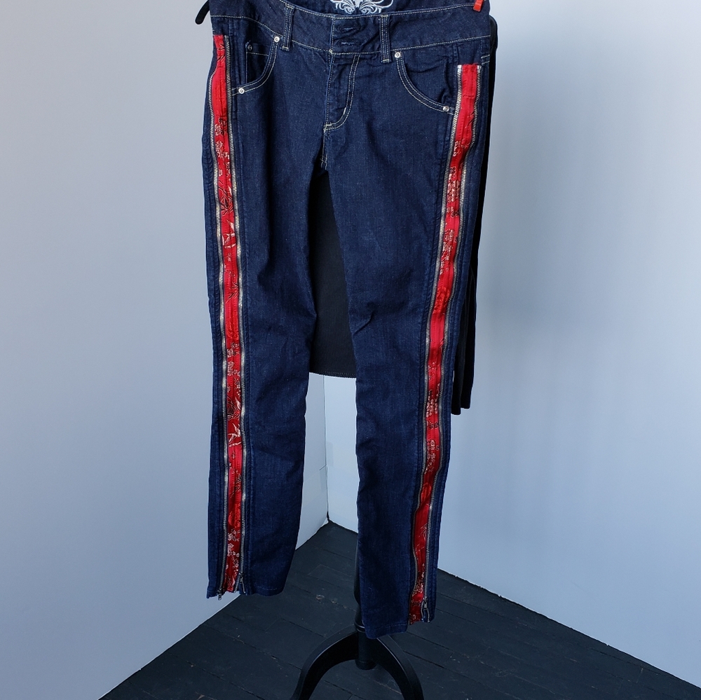 Svica T2 Womens Jeans